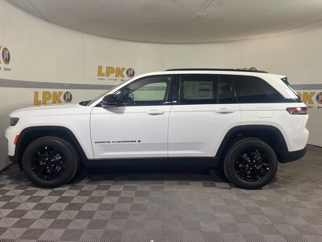 new 2025 Jeep Grand Cherokee car, priced at $46,135