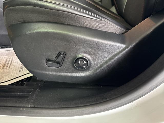 used 2020 Jeep Cherokee car, priced at $16,500