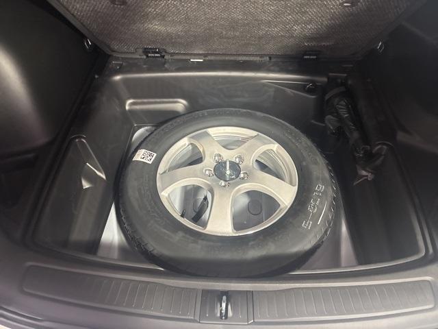 new 2025 Jeep Grand Cherokee car, priced at $37,521