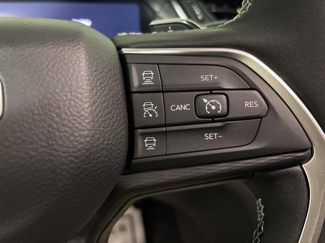 new 2025 Jeep Grand Cherokee car, priced at $43,575