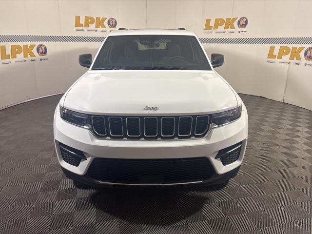 new 2025 Jeep Grand Cherokee car, priced at $37,521
