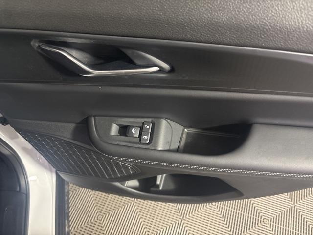 new 2025 Jeep Grand Cherokee car, priced at $37,521