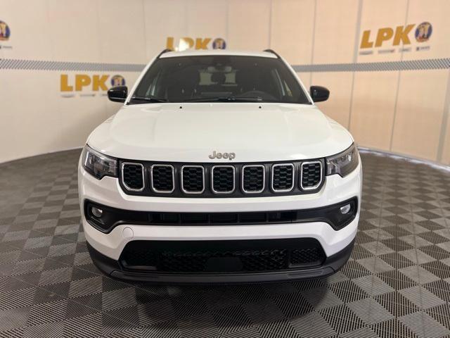 new 2024 Jeep Compass car, priced at $27,998