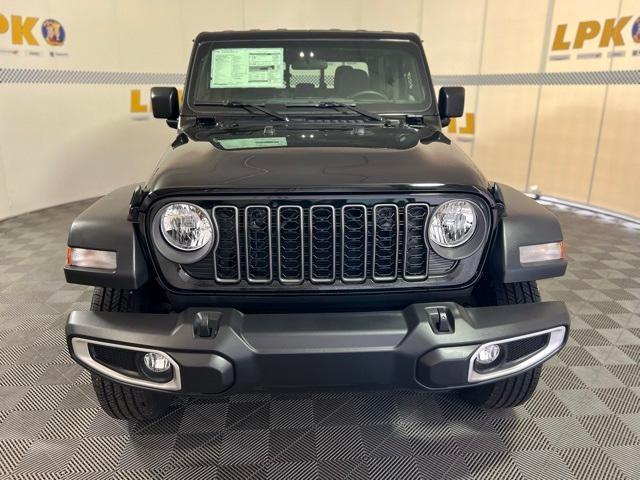 new 2024 Jeep Gladiator car, priced at $39,898