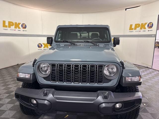new 2025 Jeep Gladiator car