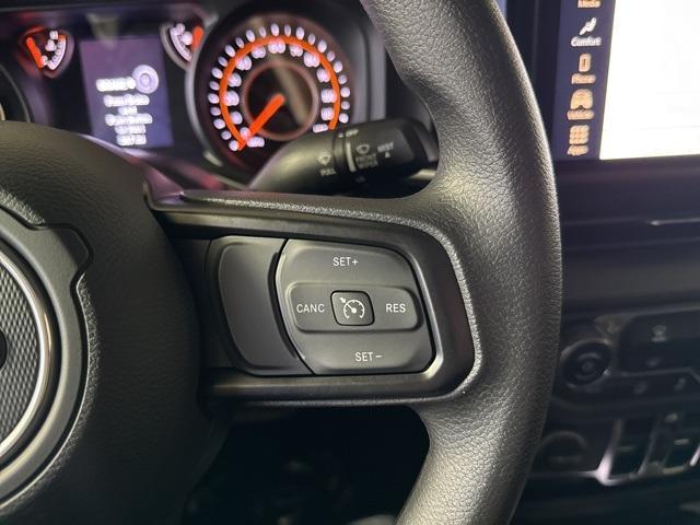 new 2025 Jeep Gladiator car