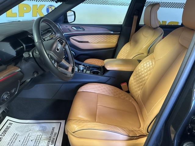 used 2024 Jeep Grand Cherokee car, priced at $40,500