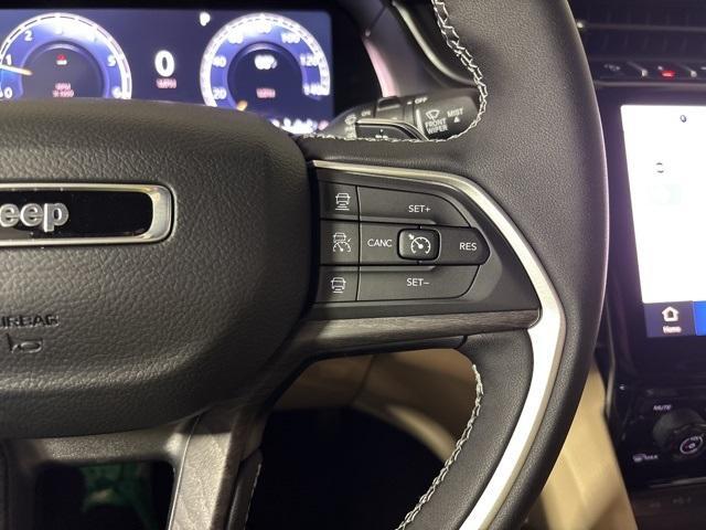new 2025 Jeep Grand Cherokee L car, priced at $44,000