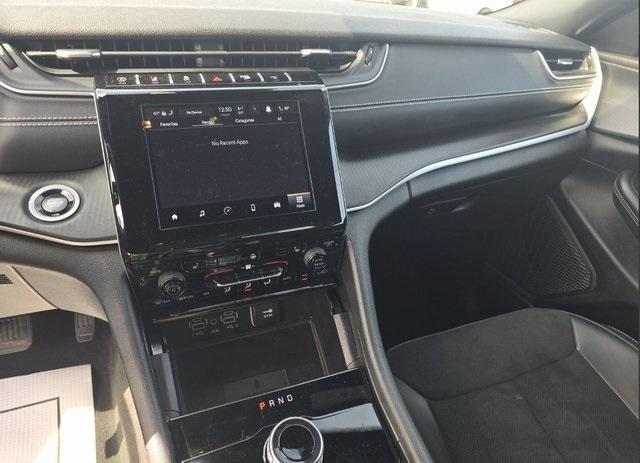 used 2024 Jeep Grand Cherokee car, priced at $32,000