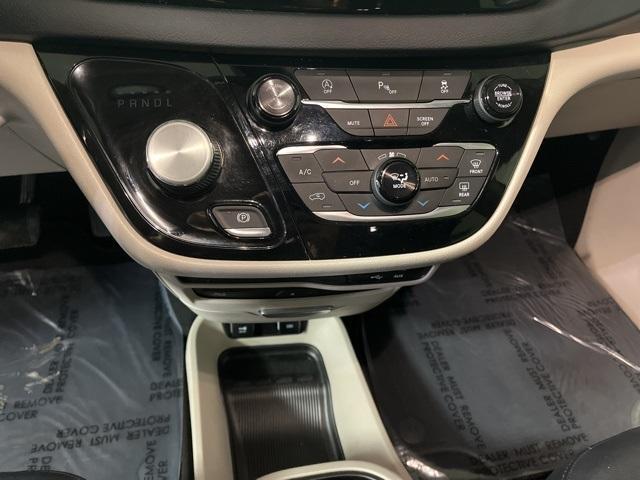 used 2019 Chrysler Pacifica car, priced at $14,800