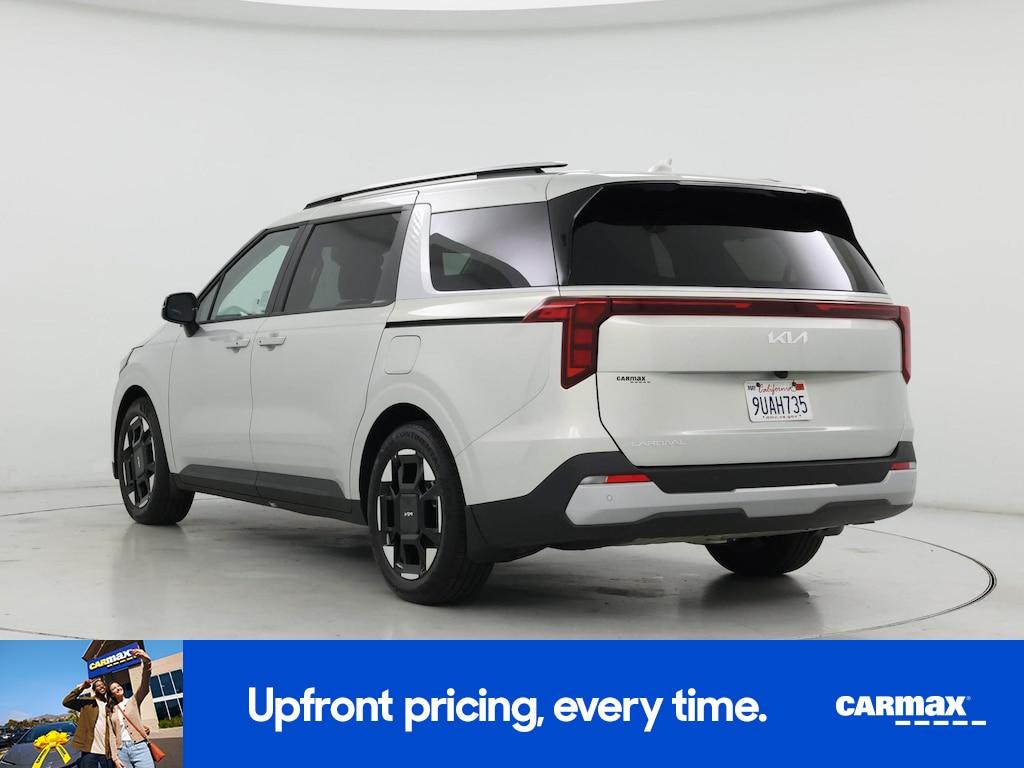 used 2025 Kia Carnival car, priced at $39,998