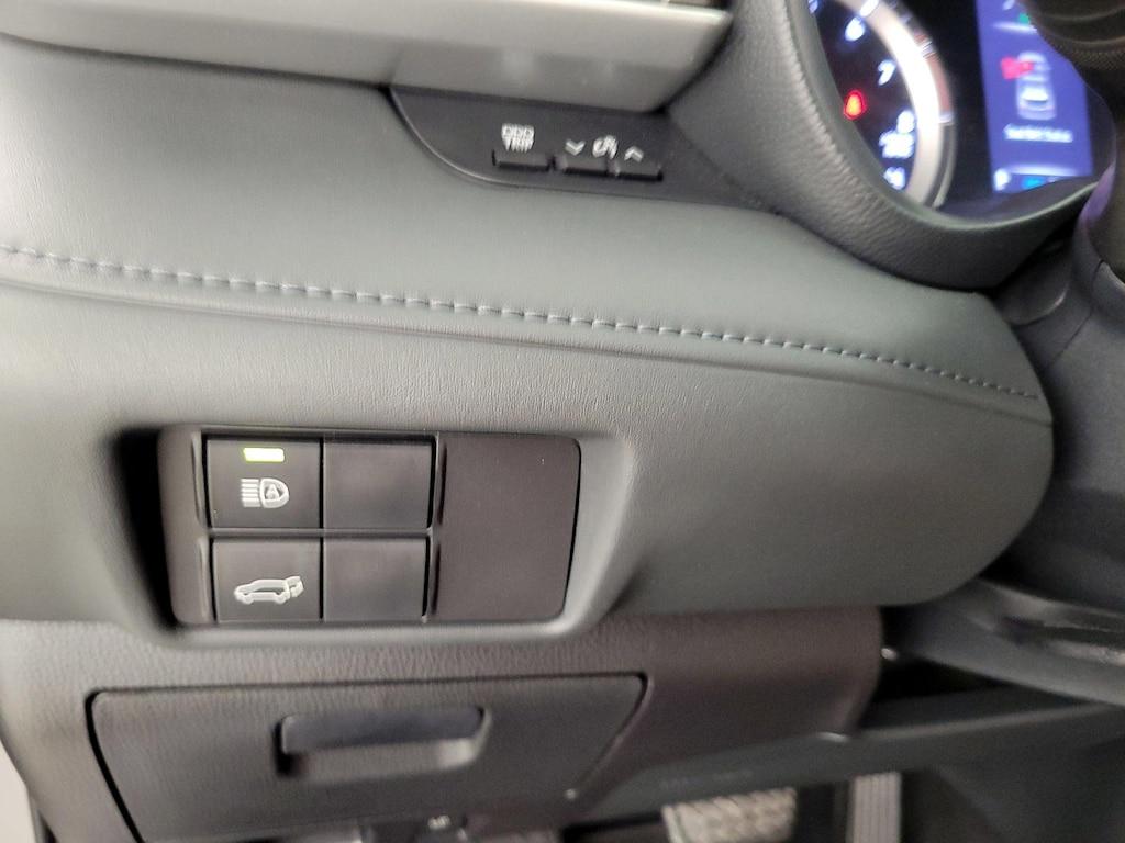 used 2022 Toyota Highlander car, priced at $31,998