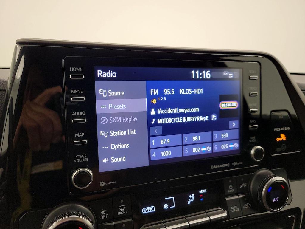 used 2022 Toyota Highlander car, priced at $31,998