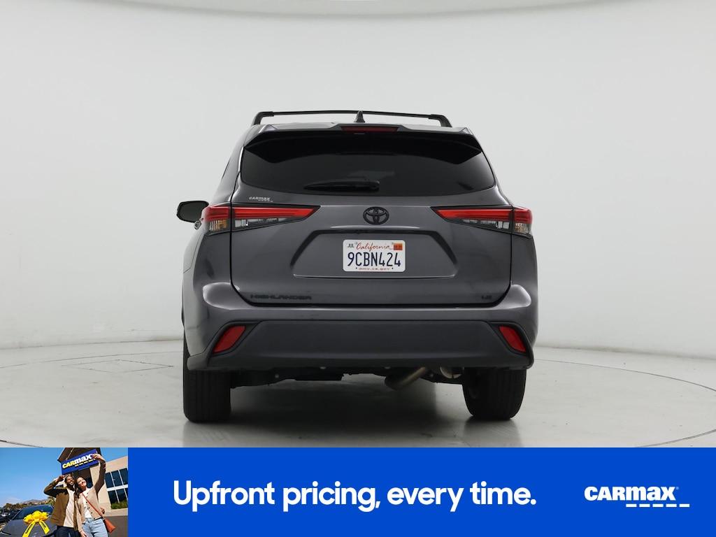 used 2022 Toyota Highlander car, priced at $31,998