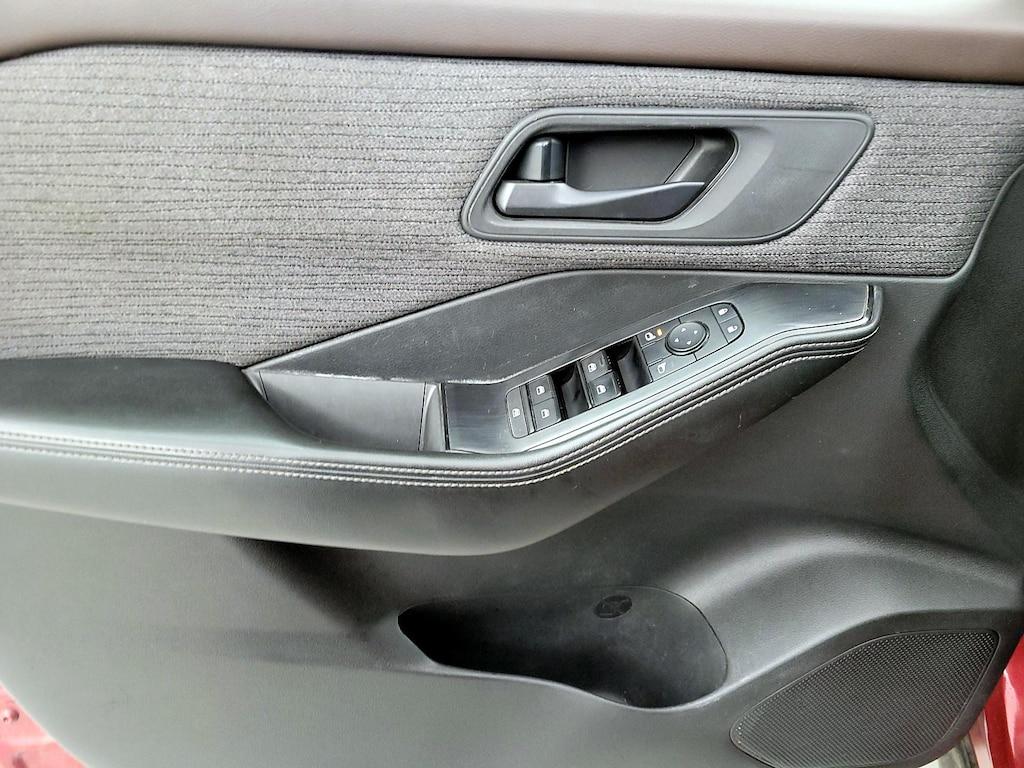 used 2021 Nissan Rogue car, priced at $17,998