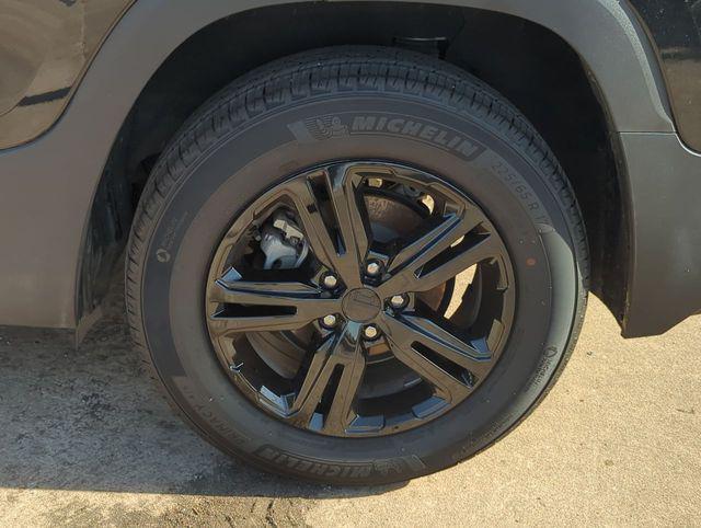 used 2024 GMC Terrain car, priced at $22,995