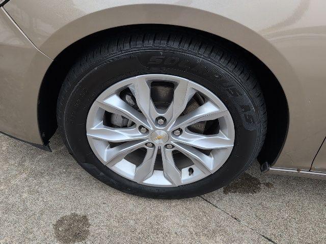 used 2023 Chevrolet Malibu car, priced at $17,995