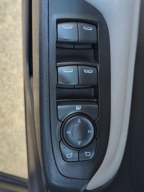 used 2023 Chevrolet Equinox car, priced at $21,495