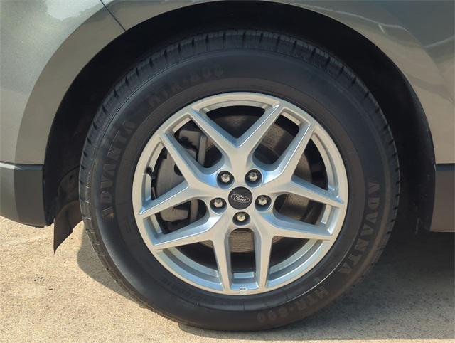 used 2024 Ford Edge car, priced at $22,995