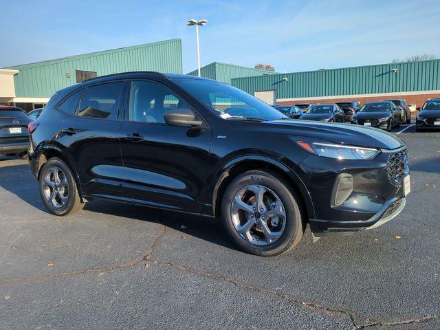 used 2023 Ford Escape car, priced at $25,699