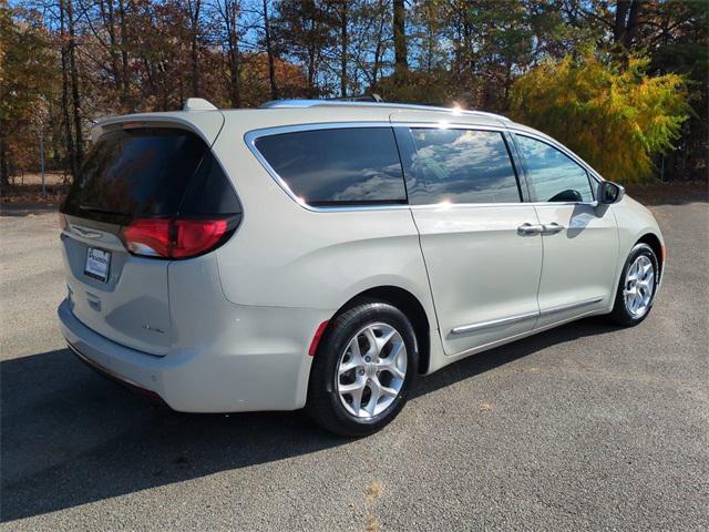 used 2020 Chrysler Pacifica car, priced at $18,783