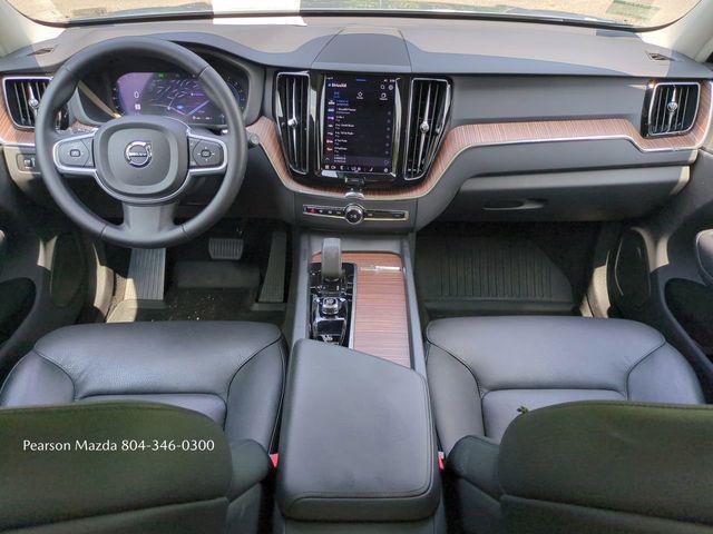used 2022 Volvo XC60 car, priced at $32,490