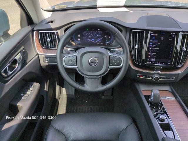 used 2022 Volvo XC60 car, priced at $32,490