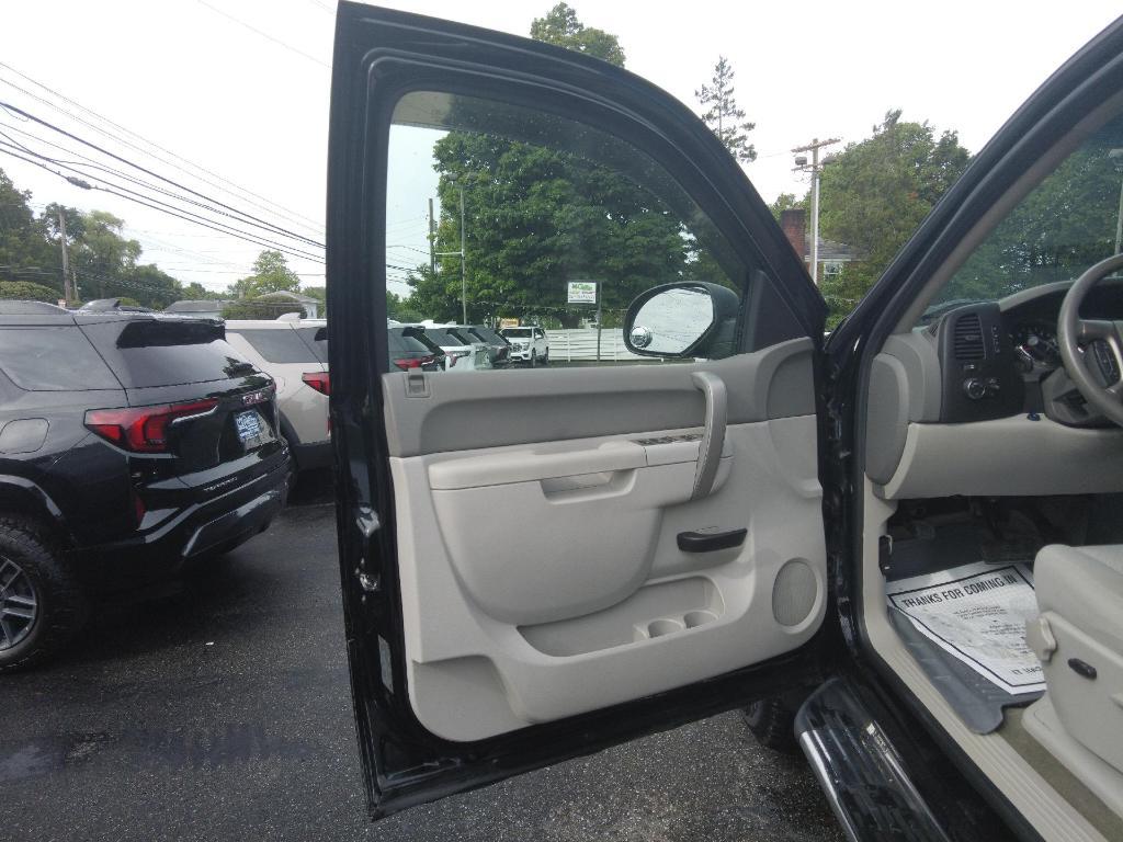 used 2011 GMC Sierra 1500 car, priced at $17,995