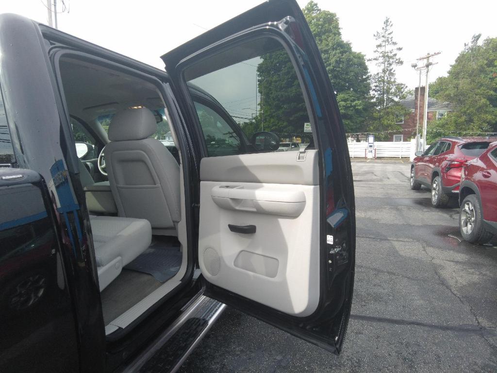 used 2011 GMC Sierra 1500 car, priced at $17,995