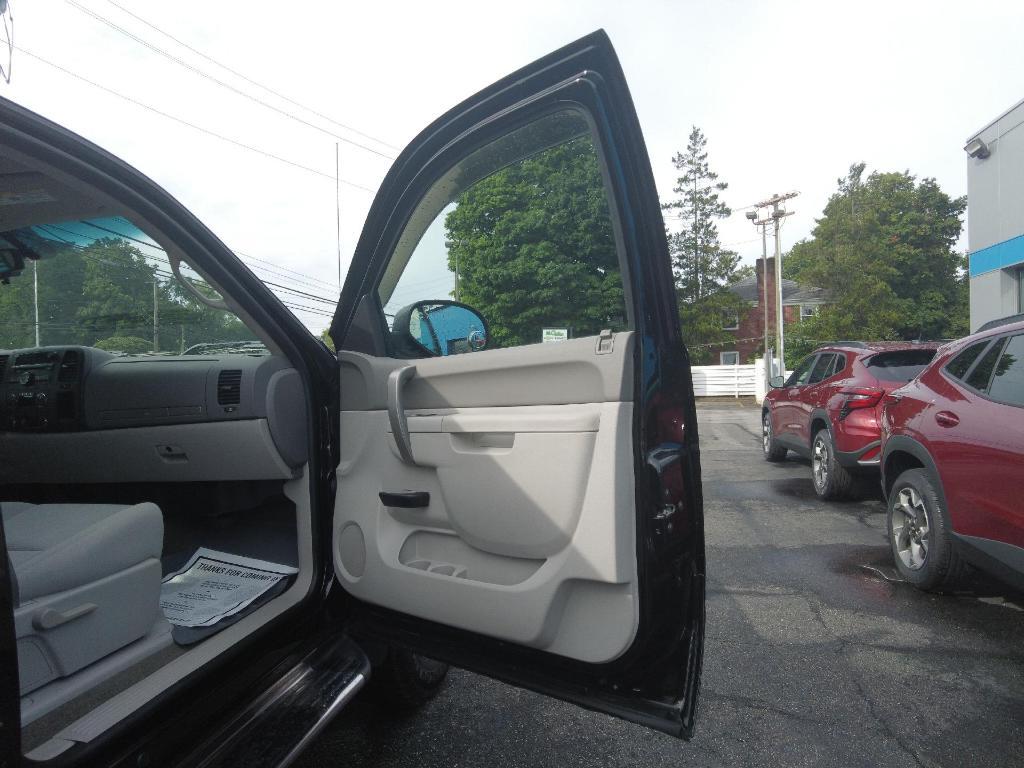 used 2011 GMC Sierra 1500 car, priced at $17,995
