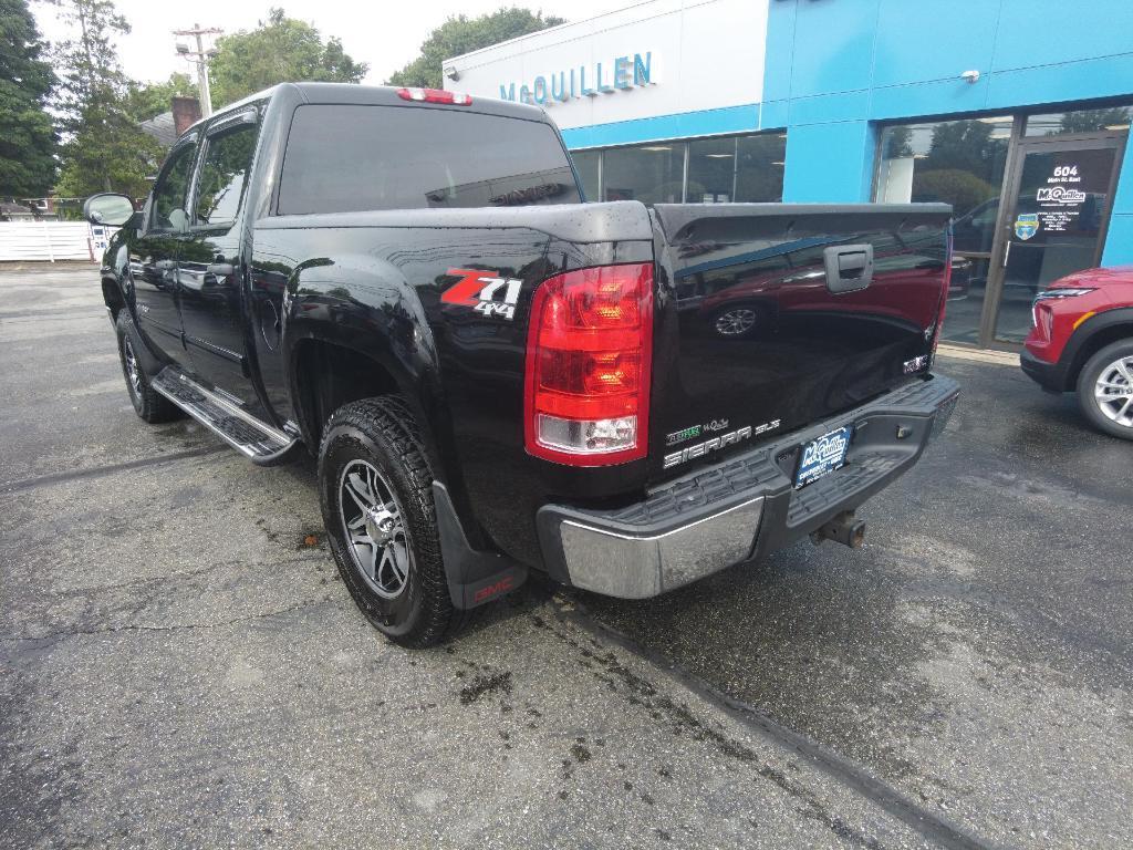 used 2011 GMC Sierra 1500 car, priced at $17,995
