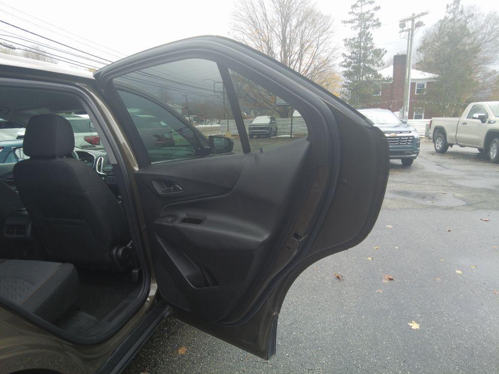 used 2024 Chevrolet Equinox car, priced at $24,995