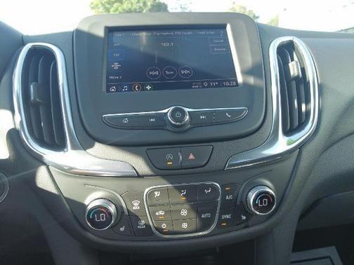 used 2022 Chevrolet Equinox car, priced at $21,995