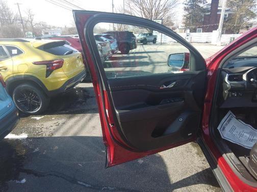 used 2023 GMC Acadia car, priced at $26,995