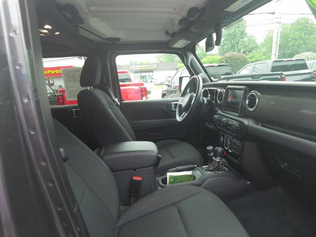 used 2022 Jeep Wrangler Unlimited car, priced at $35,995