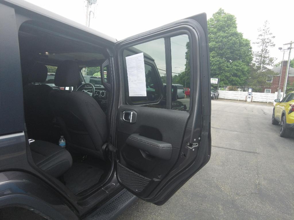 used 2022 Jeep Wrangler Unlimited car, priced at $35,995