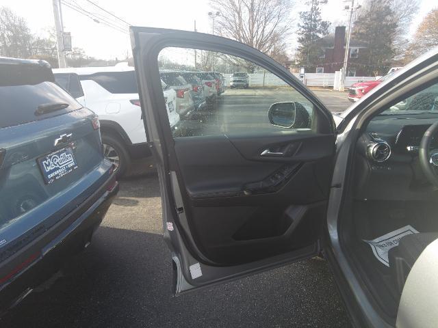 used 2025 Chevrolet Equinox car, priced at $28,995