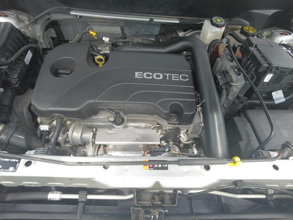 used 2022 Chevrolet Equinox car, priced at $24,495