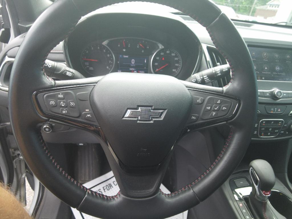 used 2022 Chevrolet Equinox car, priced at $24,495