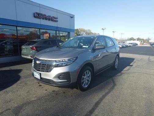 used 2024 Chevrolet Equinox car, priced at $22,995