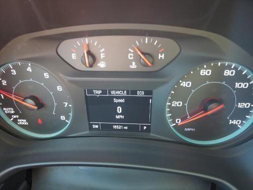 used 2024 Chevrolet Equinox car, priced at $22,995