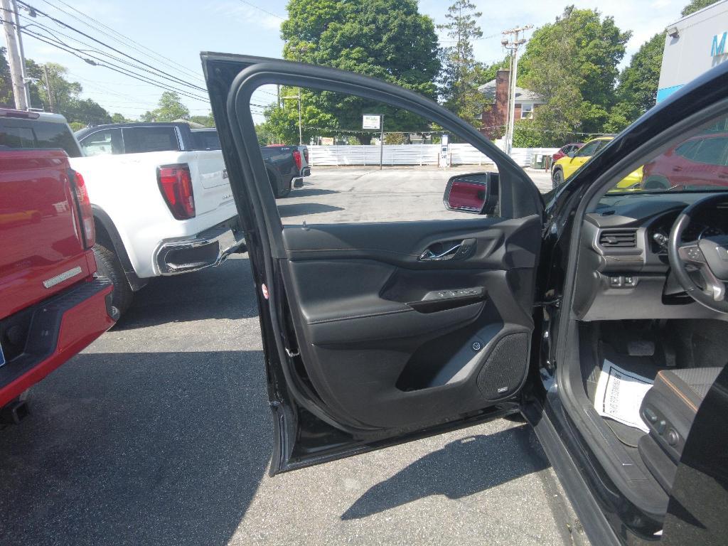used 2022 GMC Acadia car, priced at $32,860