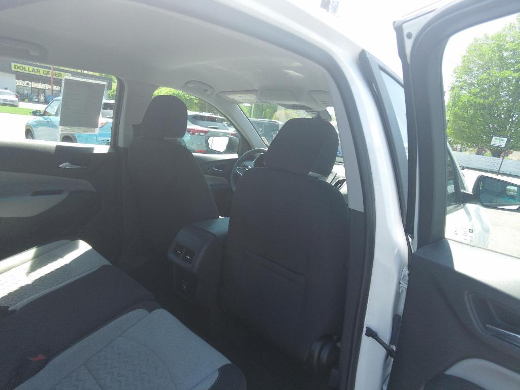 used 2023 Chevrolet Equinox car, priced at $20,995