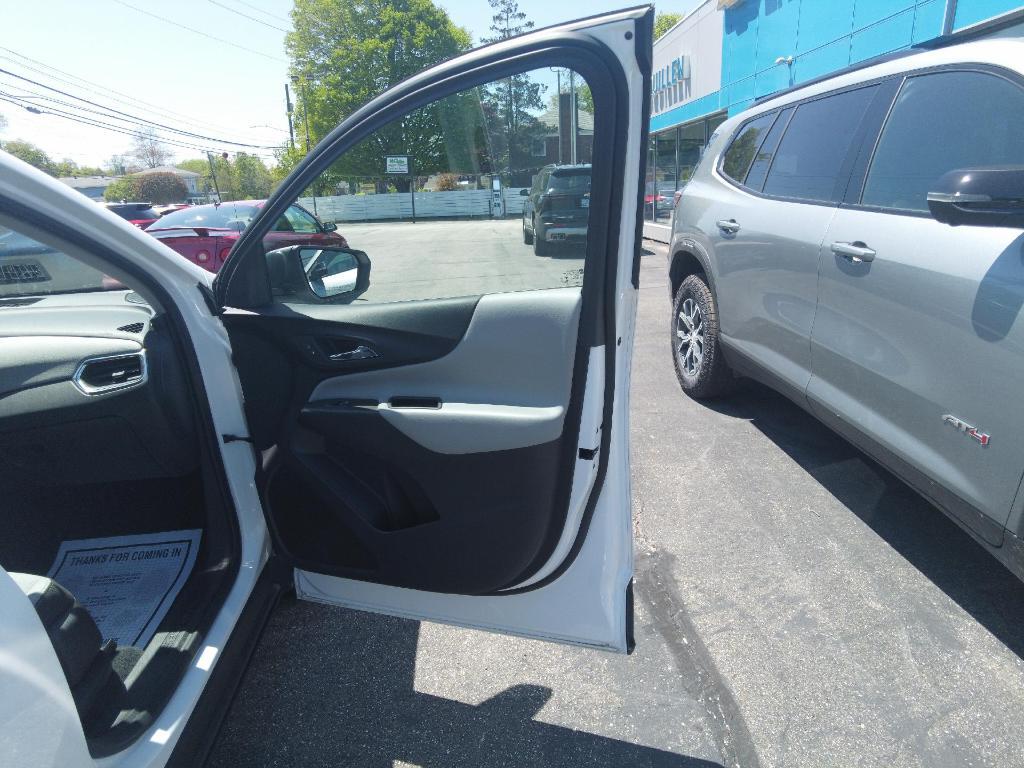 used 2023 Chevrolet Equinox car, priced at $20,995