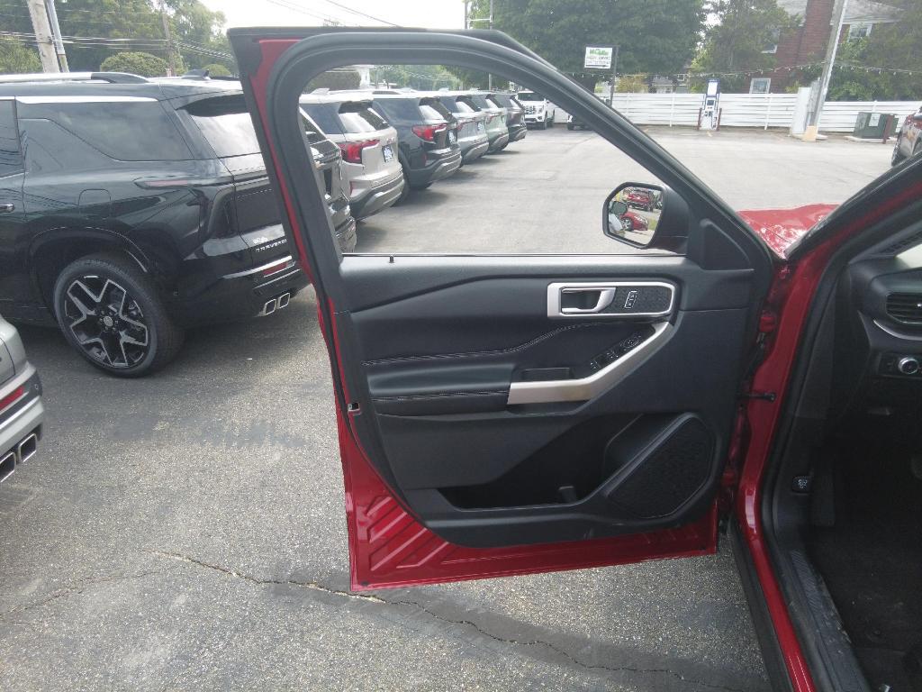 used 2021 Ford Explorer car, priced at $29,995