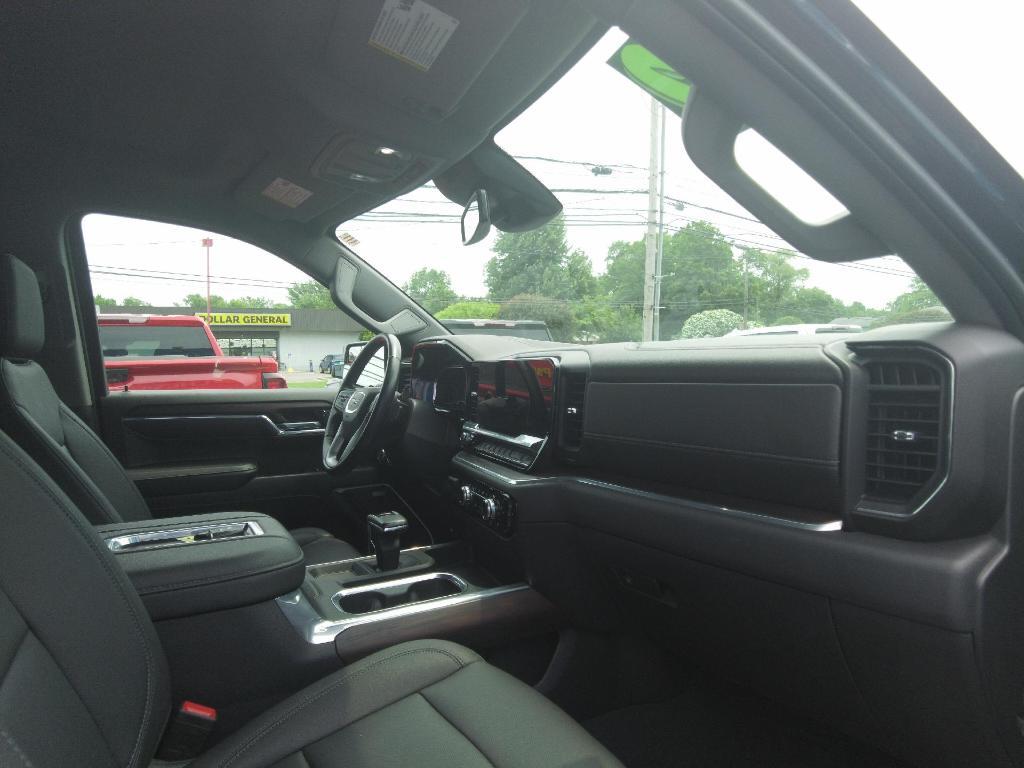 used 2022 GMC Sierra 1500 car, priced at $43,995