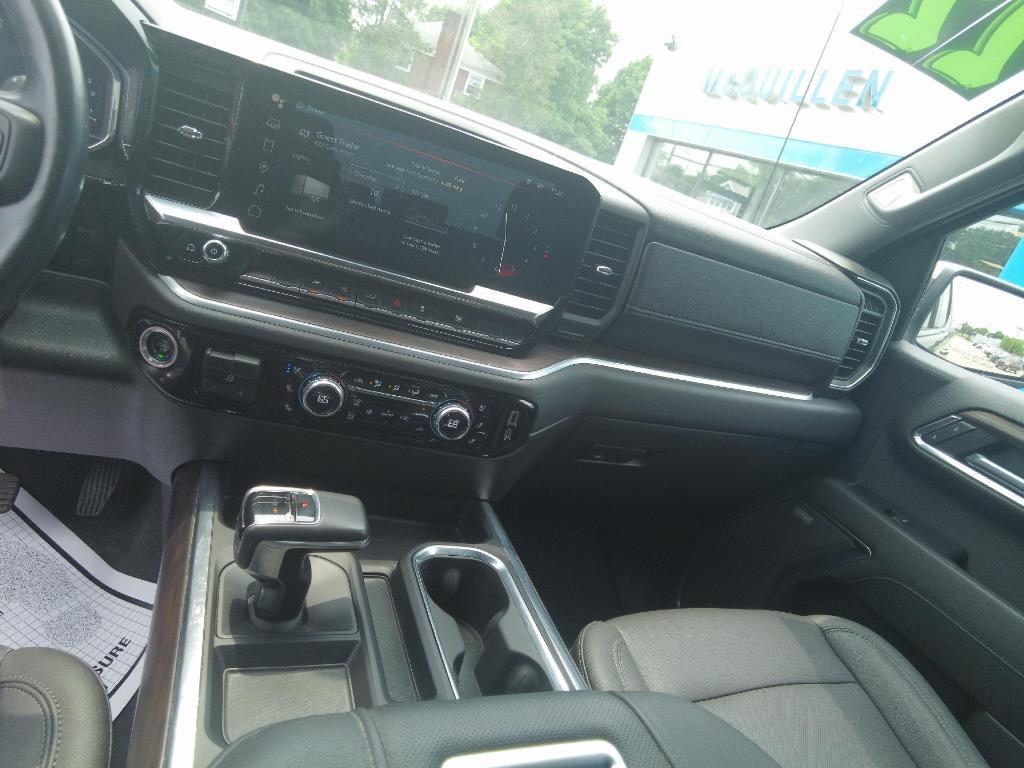 used 2022 GMC Sierra 1500 car, priced at $43,995