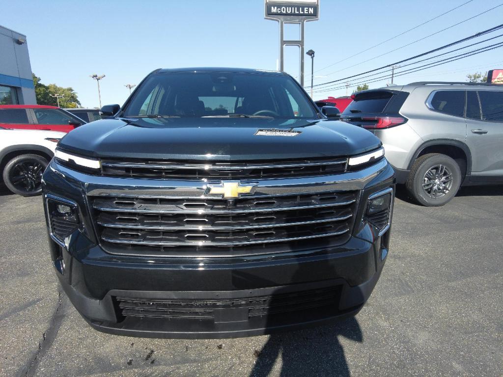 used 2024 Chevrolet Traverse car, priced at $38,995