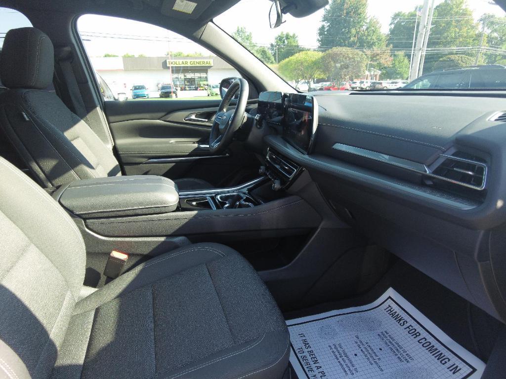 used 2024 Chevrolet Traverse car, priced at $38,995