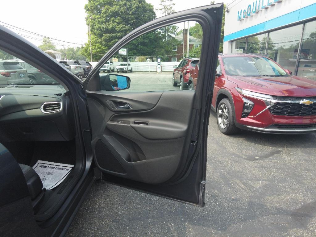 used 2022 Chevrolet Equinox car, priced at $22,995